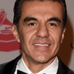 Adrián Uribe