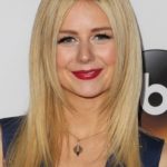 Justine Lupe